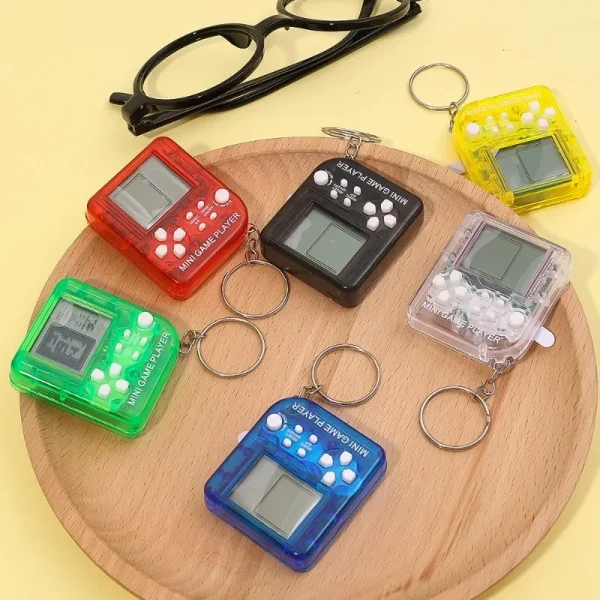 Portable Pocket Mini Classic Game Machine Keychain Children's Handheld Retro Nostalgic Game Console With Keyring Kids Toys Gift