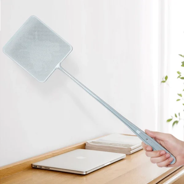Plastic Fly Swatter Long Handle Fly Swatter Strong Flexible Manual Swatter Plastic Fly Swatter With Tweezers