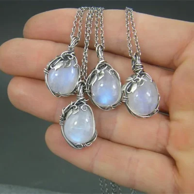 Moonstone Pendant Necklace Crystal Gems Alloy Rattan Vintage Noble Women Necklaces for Lady Girls Waterdrop Stone Necklace Gift