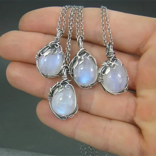 Moonstone Pendant Necklace Crystal Gems Alloy Rattan Vintage Noble Women Necklaces for Lady Girls Waterdrop Stone Necklace Gift