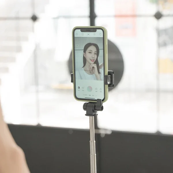 Cell Phone Selfie Stick Tripod Bluetooth Remote Wireless Selfi Stick Phone Holder Stand With Beauty Fill Light For Phone