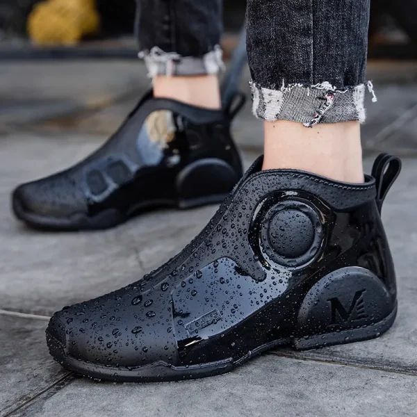 Brand Men Rain Boots New Outdoor Non-slip Light Hiking Shoes for Men Fishing Rain Boots Durable Waterproof Rubber Fishing Shoes